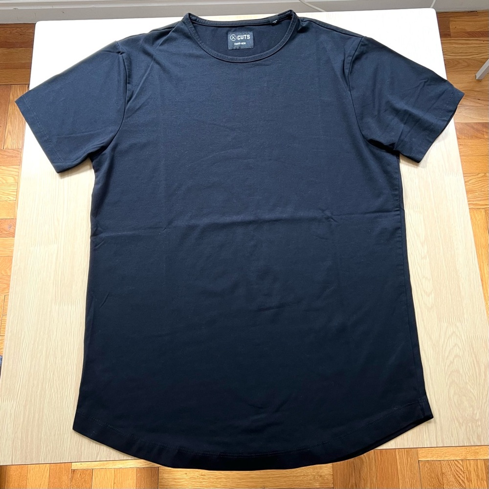 Cuts Clothing Men’s T-shirt in Black